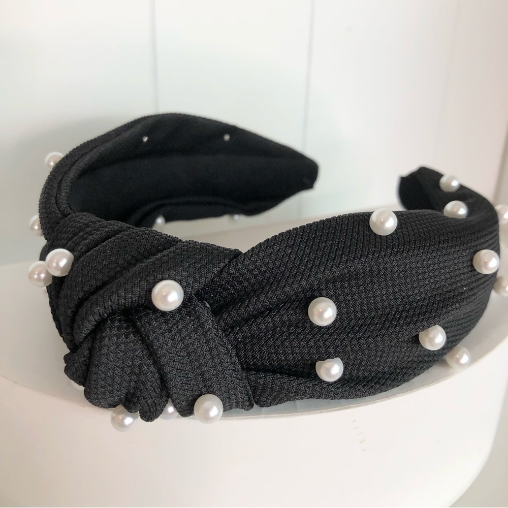 98- Black Classic Pearl Headband